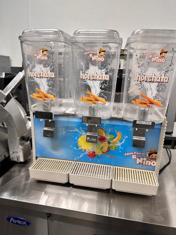 Late Model Excellent Crathco D35-4 Refrigerated Drink Dispenser w/ (3) 5 gal Bowls, Pre Mix, 115v Tested and Working! - Image 3 of 9