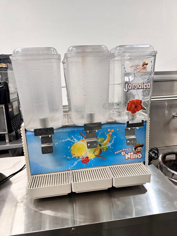 Late Model Excellent Crathco D35-4 Refrigerated Drink Dispenser w/ (3) 5 gal Bowls, Pre Mix, 115v Tested and Working! - Image 5 of 7