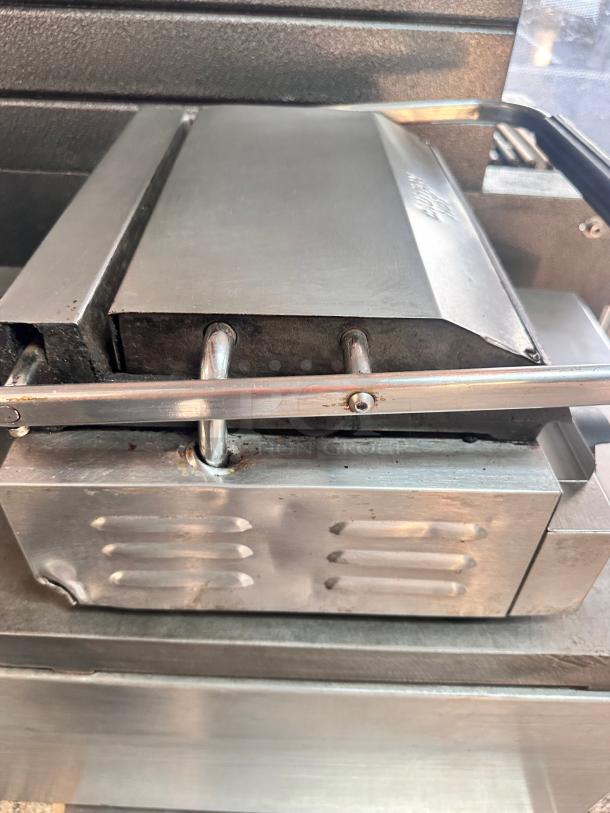 Nice Vollrath PSG4-SG120 Panini Sandwich Grill Electric Single 115volt Tested and Working! - Image 6 of 11