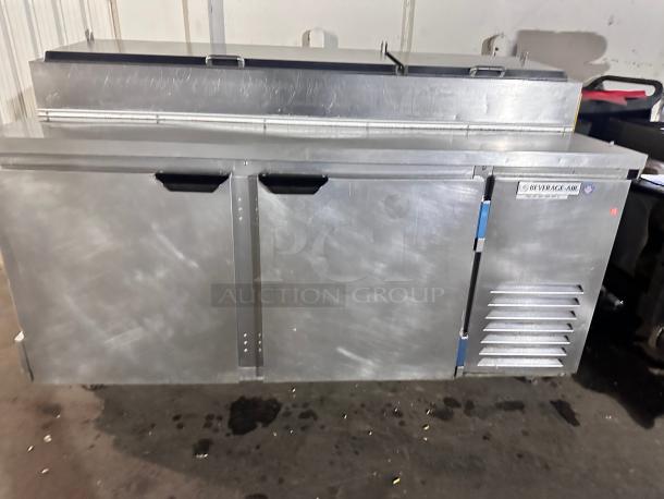 Late Model Excellent Beverage-Air DP67 67"  Pizza Prep Table w/ Refrigerated Base, 115v Tested and Working! - Image 6 of 10