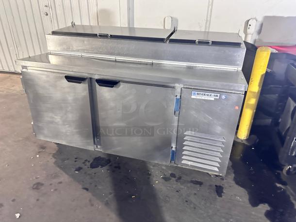Late Model Excellent Beverage-Air DP67 67"  Pizza Prep Table w/ Refrigerated Base, 115v Tested and Working! - Image 7 of 10