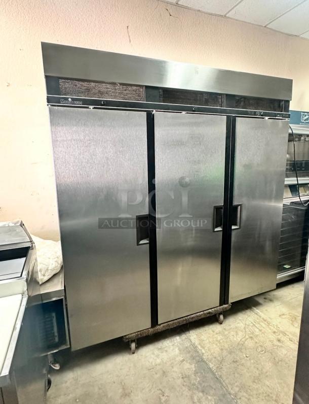 Excellent Delfield Commercial 3 Door Refrigerator 115volt Tested and Working! - Image 5 of 9