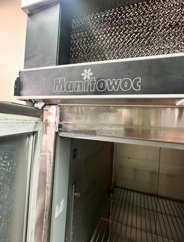 Excellent Delfield Commercial 3 Door Refrigerator 115volt Tested and Working! - Image 9 of 9