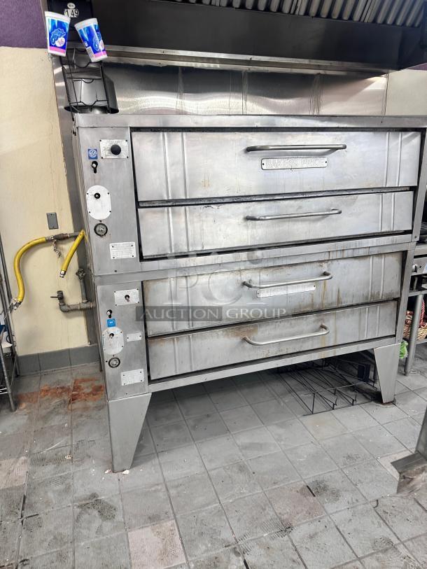 Excellent  Bakers Pride Commercial Gas Deck Pizza oven With Stones  Tested and Working! - Image 2 of 4
