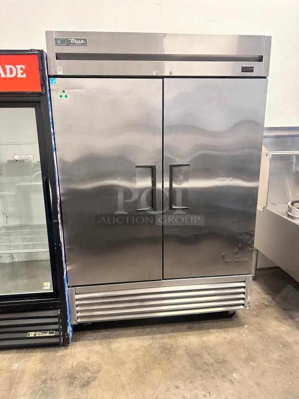 Excellent True 54" Two Staginess Door Reach In Freezer 115v Tested and Working! - Image 1 of 9