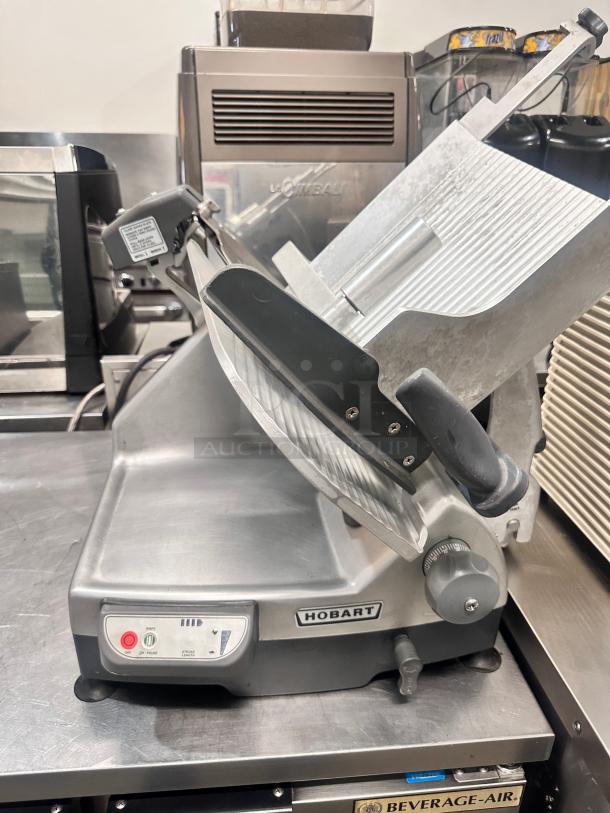 Excellent Hobart 13" Automatic Slicer with Removable Knife - 1/2 hp 115volt Tested and Working! - Image 2 of 12