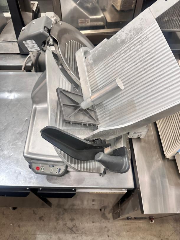 Excellent Hobart 13" Automatic Slicer with Removable Knife - 1/2 hp 115volt Tested and Working! - Image 4 of 12