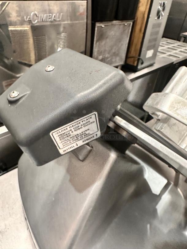 Excellent Hobart 13" Automatic Slicer with Removable Knife - 1/2 hp 115volt Tested and Working! - Image 6 of 12