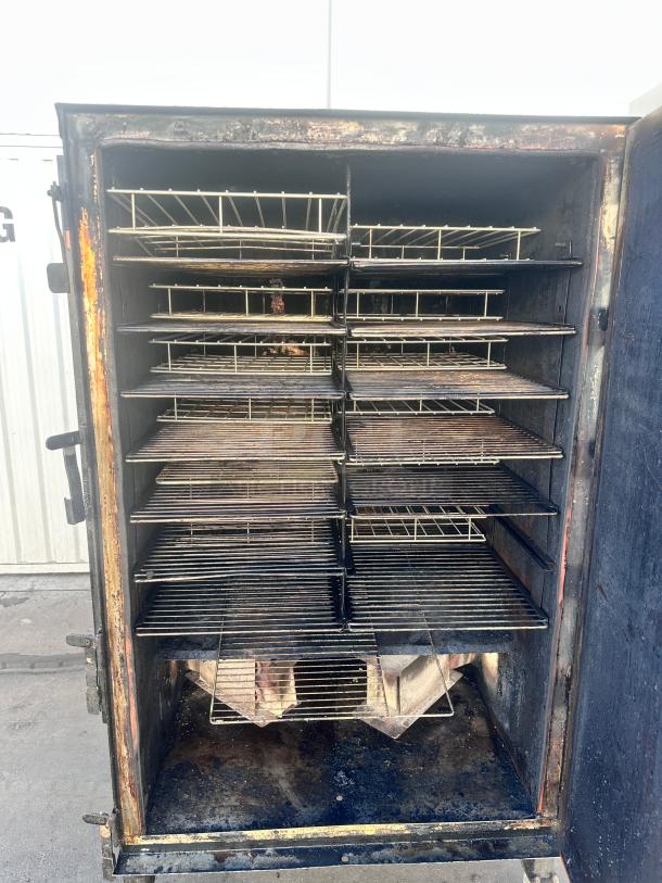 Excellent Cookshack SM350 Commercial Electric Smoker Oven Slow Cooker - 550LB Capacity 220volt Tested and Working! - Image 7 of 7