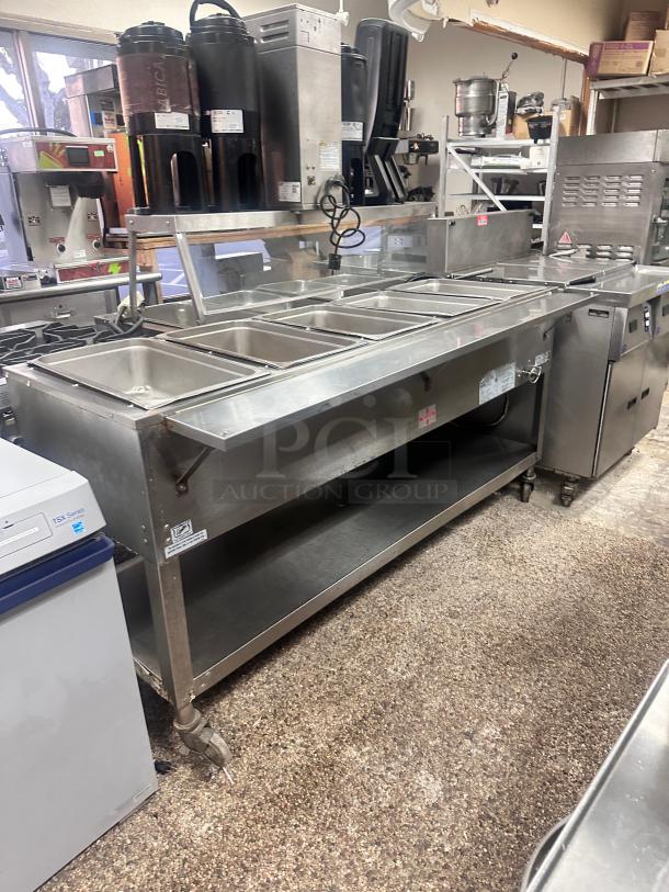 Excellent Duke  Aerohot 72" Gas Stationary Hot Food Steamtable Wet Bath Unit With 5 Food Wells And Carving Board, 27,500 BTU Tested and Working! - Image 3 of 9
