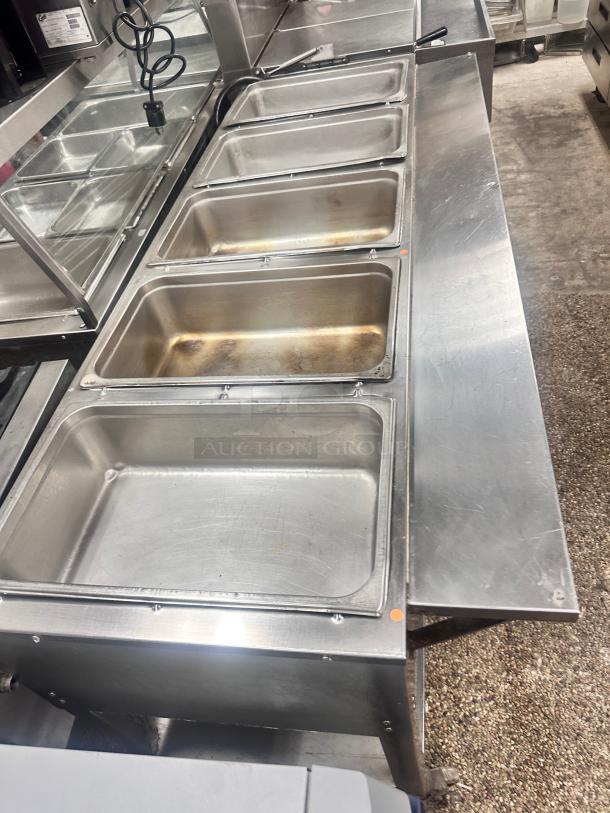 Excellent Duke  Aerohot 72" Gas Stationary Hot Food Steamtable Wet Bath Unit With 5 Food Wells And Carving Board, 27,500 BTU Tested and Working! - Image 4 of 9