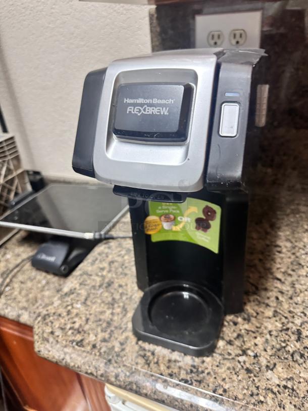 Excellent Hamilton Beach FlexBrew Single Serve Coffeemaker 115v Tested and Working! - Image 2 of 7