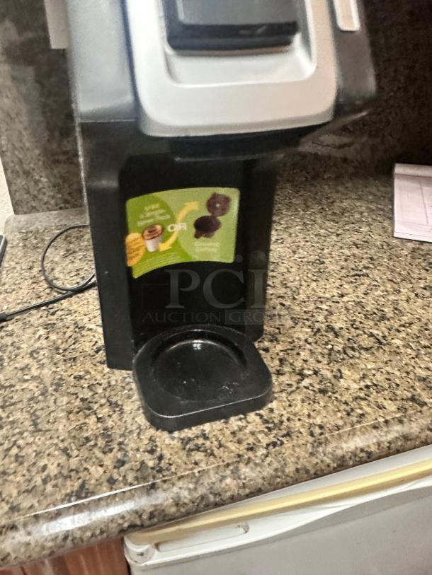 Excellent Hamilton Beach FlexBrew Single Serve Coffeemaker 115v Tested and Working! - Image 4 of 7