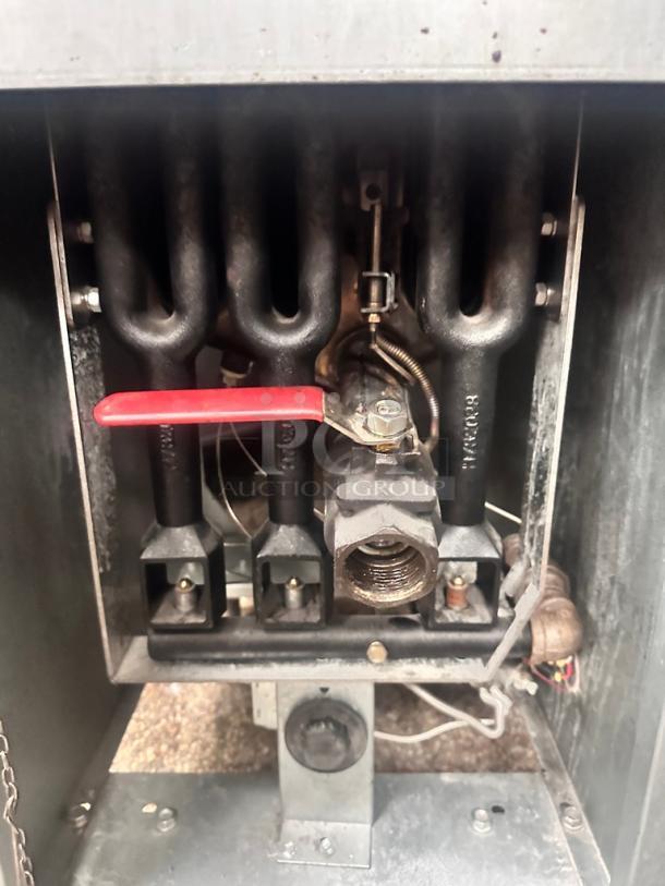 Excellent  Propane Double Basket Fryer Tested and Working! - Image 10 of 11