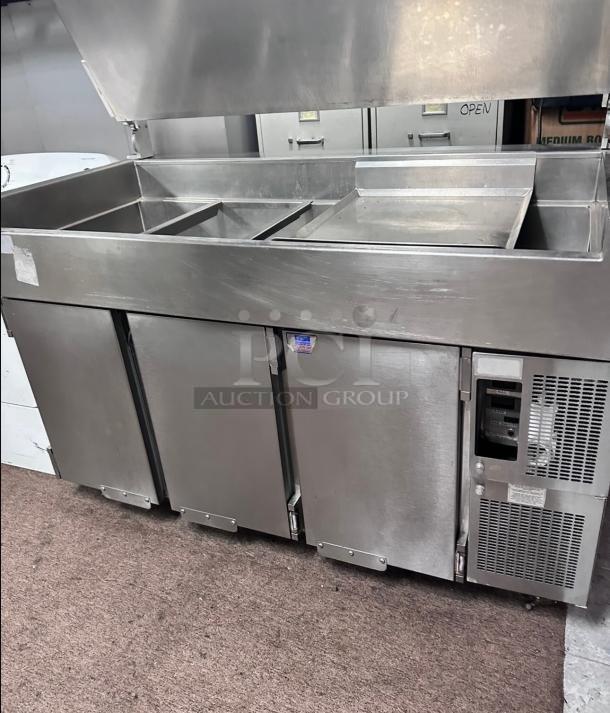 Excellent Randell Commercial 72" Refrigerated Pizza Table 115 Volt Tested and Working! - Image 1 of 10