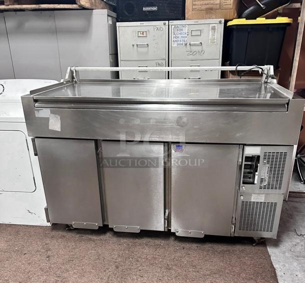 Excellent Randell Commercial 72" Refrigerated Pizza Table 115 Volt Tested and Working! - Image 2 of 10
