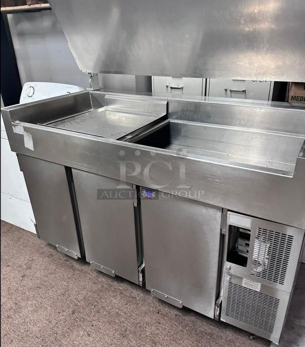 Excellent Randell Commercial 72" Refrigerated Pizza Table 115 Volt Tested and Working! - Image 7 of 10
