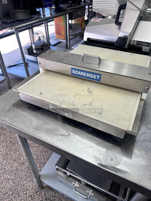 Excellent Somerset  Dough Docking Station Prevents Dough Bubbling Great For Pizza - Image 3 of 8