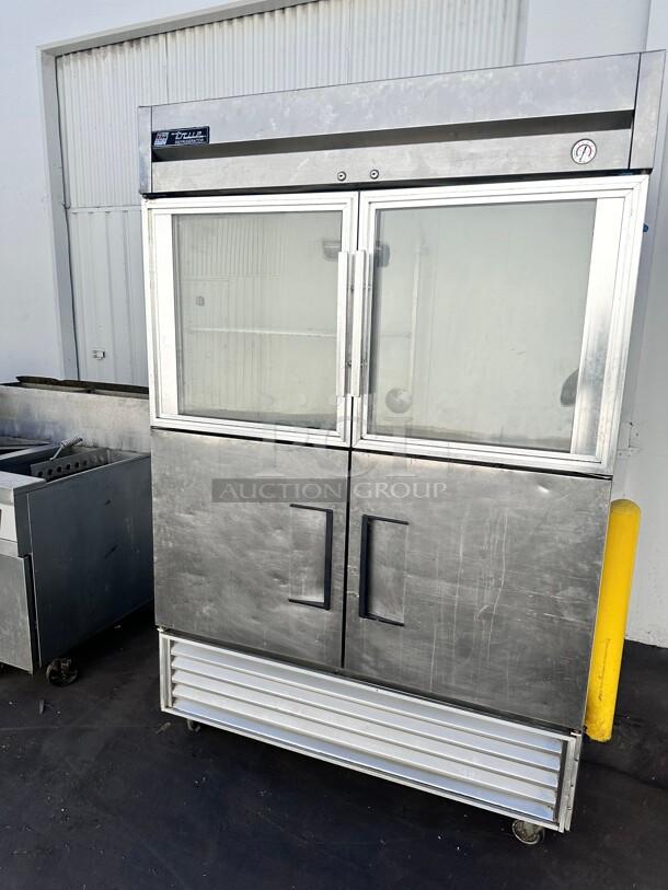 Excellent True  54"  Reach-In Refrigerator 115volt Tested and Working! - Image 4 of 7