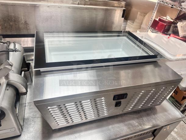 Excellent Counter Top 32" Display Ice Cream Freezer 115volt Tested and Working! - Image 2 of 7