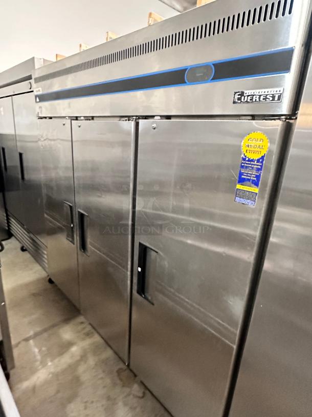 Excellent Everest  ESR3 74" Three Door Reach In Refrigerator 115v Tested and Working! - Image 3 of 6