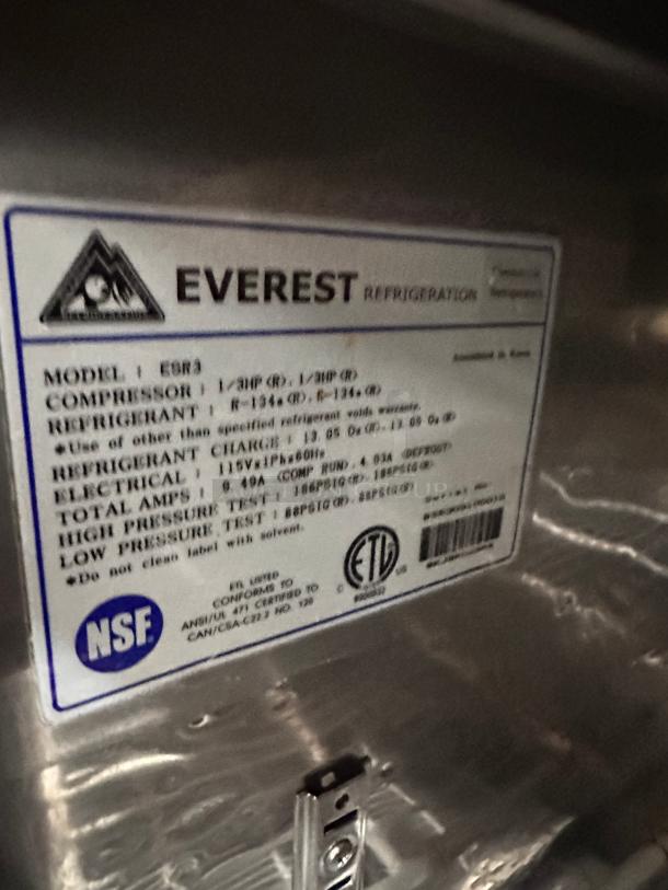 Excellent Everest  ESR3 74" Three Door Reach In Refrigerator 115v Tested and Working! - Image 6 of 6