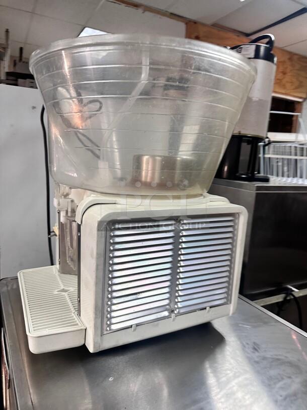 Excellent CORNELIUS Juice Beverage Refrigerated Dispenser  115volt Tested and Working! - Image 9 of 10