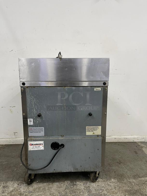 TRUE 1 Right Hinged Door Refrigerated Sandwich Prep Table - Image 5 of 5