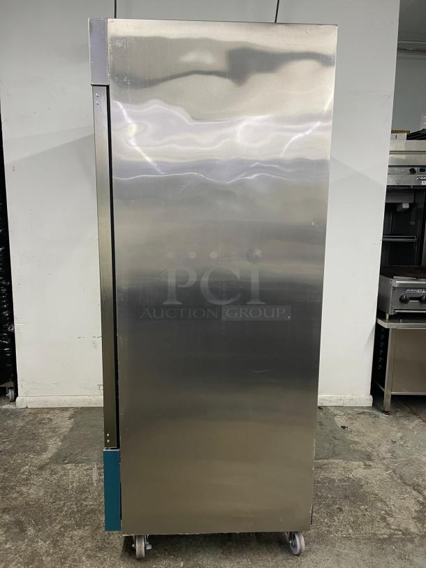 BRAND NEW DUKERS COMMERCIAL 2 DOOR GLASS Reach In Refrigerator - Image 4 of 5