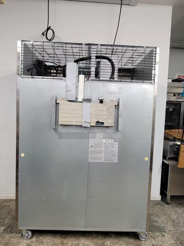 BRAND NEW DUKERS  Commercial Reach In Refrigerator Double Solid Door, Top Mount Compressor - Image 4 of 6