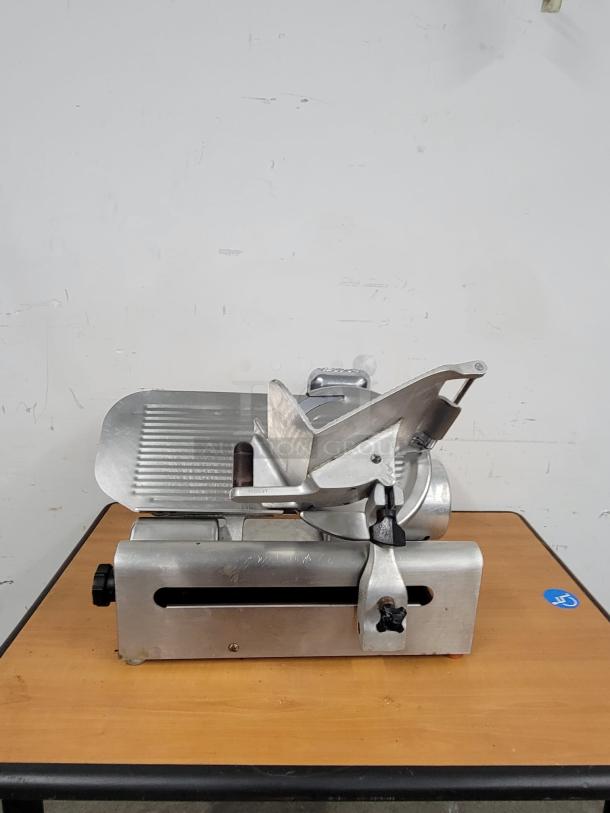 GLOBE  commercial 12-inch belt-driven meat slicer - Image 1 of 4