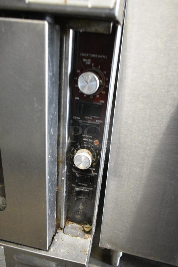 Southbend TVGS/12SC Stainless Steel Commercial Natural Gas Powered Convection Oven w/ View Through Doors, Metal Oven Racks and Thermostatic Controls on Commercial Casters. - Image 3 of 8