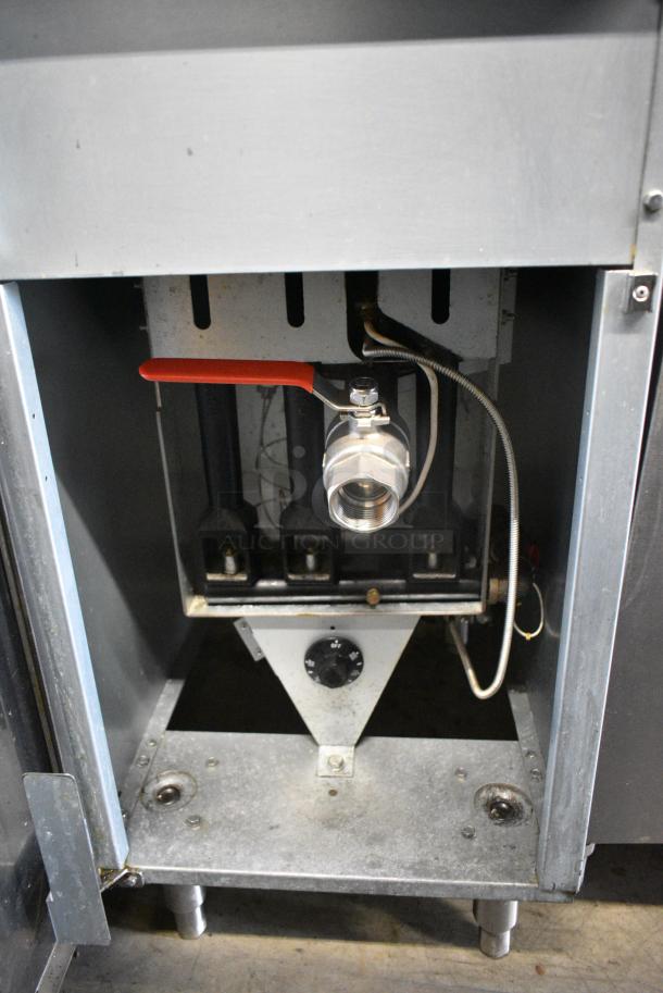 Vulcan 1VEG35M-1 Stainless Steel Commercial Floor Style Natural Gas Powered Deep Fat Fryer w/ 2 Metal Fry Baskets. 70,000 BTU. - Image 5 of 6