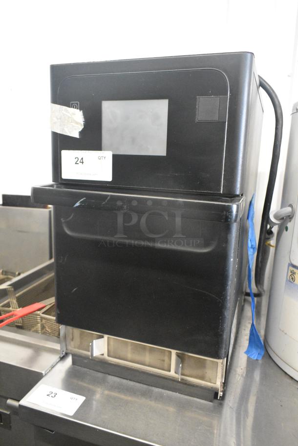 Merrychef eikon e2s Metal Commercial Countertop Electric Powered Rapid Cook Oven. 208/240 Volts, 1 Phase. - Image 1 of 4