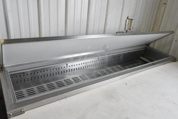 Continental PA68N Stainless Steel Commercial Pizza Prep Table w/ Oversized Cutting Board on Commercial Casters. 115 Volts, 1 Phase. Tested and Working! - Image 8 of 11