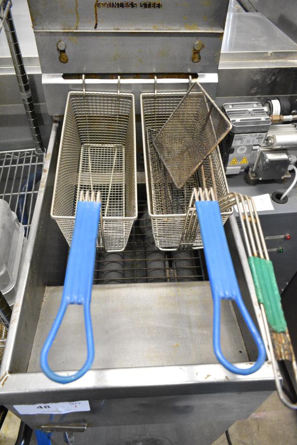 Pitco Frialator 40D Stainless Steel Commercial Floor Style Natural Gas Powered Deep Fat Fryer w/ 2 Metal Fry Baskets on Commercial Casters. 115,000 BTU. - Image 4 of 7