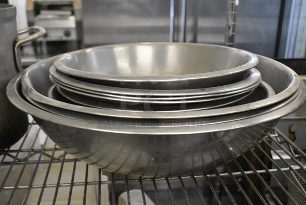 12 Various Items Including Metal Bowls, Stock Pot, China Cap Strainer and Colander. 12 Times Your Bid! - Image 2 of 5