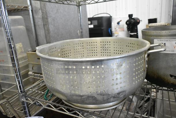 12 Various Items Including Metal Bowls, Stock Pot, China Cap Strainer and Colander. 12 Times Your Bid! - Image 4 of 5