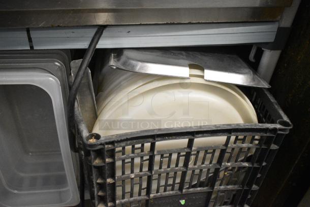 ALL ONE MONEY! Tier Lot of Various Items Including Poly Bins and Poly Lids - Image 5 of 5