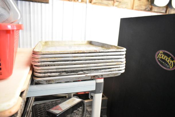 ALL ONE MONEY! Lot of Various Items Including Metal Baking Pans and Bowls - Image 6 of 6