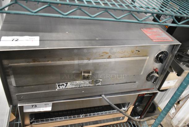 Wisco 560 Stainless Steel Countertop Electric Pizza Oven. 120 Volts, 1 Phase. Tested and Working! - Image 1 of 7