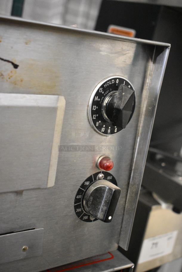 Wisco 560 Stainless Steel Countertop Electric Pizza Oven. 120 Volts, 1 Phase. Tested and Working! - Image 3 of 7