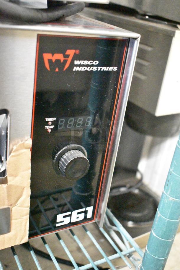 Wisco 561 Stainless Steel Countertop Electric Pizza Oven. 120 Volts, 1 Phase. Tested and Working! - Image 3 of 7