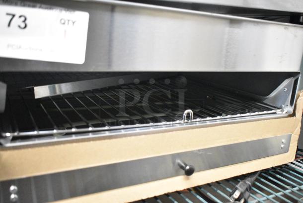 Wisco 561 Stainless Steel Countertop Electric Pizza Oven. 120 Volts, 1 Phase. Tested and Working! - Image 4 of 7