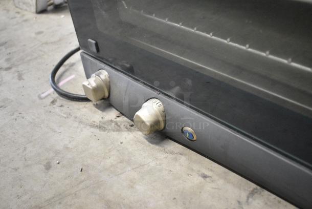 2016 Cadco Unox Lisa XAF013 Stainless Steel Commercial Countertop Electric Powered Convection Oven. 120 Volts, 1 Phase. Tested and Working! - Image 3 of 6