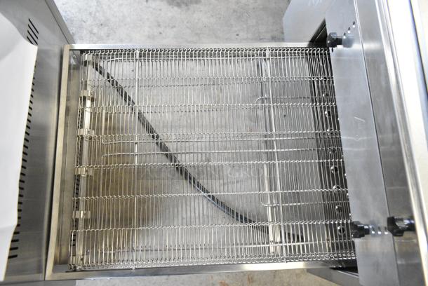 BRAND NEW SCRATCH AND DENT! Cooking Performance Group CPG 351ICOED Stainless Steel Commercial Countertop Electric Powered Conveyor Pizza Oven. 240 Volts, 1 Phase. - Image 4 of 8