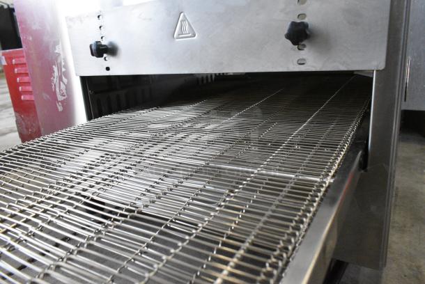 BRAND NEW SCRATCH AND DENT! Cooking Performance Group CPG 351ICOED Stainless Steel Commercial Countertop Electric Powered Conveyor Pizza Oven. 240 Volts, 1 Phase. - Image 6 of 8