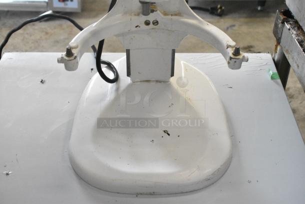KitchenAid Metal Countertop Planetary Dough Mixer. 115 Volts, 1 Phase. Tested and Working! - Image 4 of 7