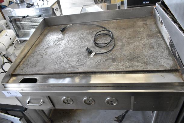 Stainless Steel Commercial Flat Top Griddle w/ Under Shelf on Commercial Casters. 220-240 Volts, 3 Phase. - Image 3 of 8