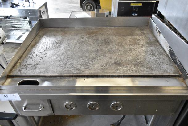 Stainless Steel Commercial Flat Top Griddle w/ Under Shelf on Commercial Casters. 220-240 Volts, 3 Phase. - Image 4 of 8